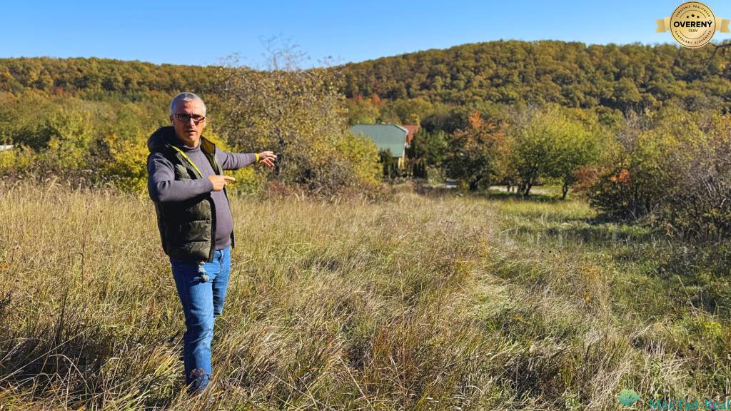 Pozemok na chatu pri Vinianskom jazere, 1180 m2