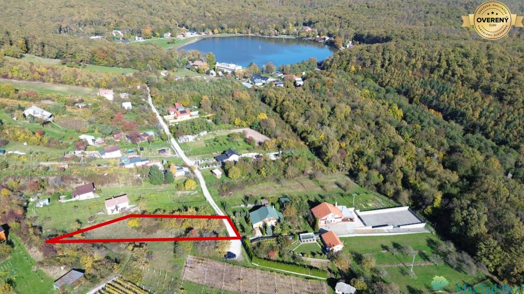 Pozemok na chatu pri Vinianskom jazere, 1180 m2