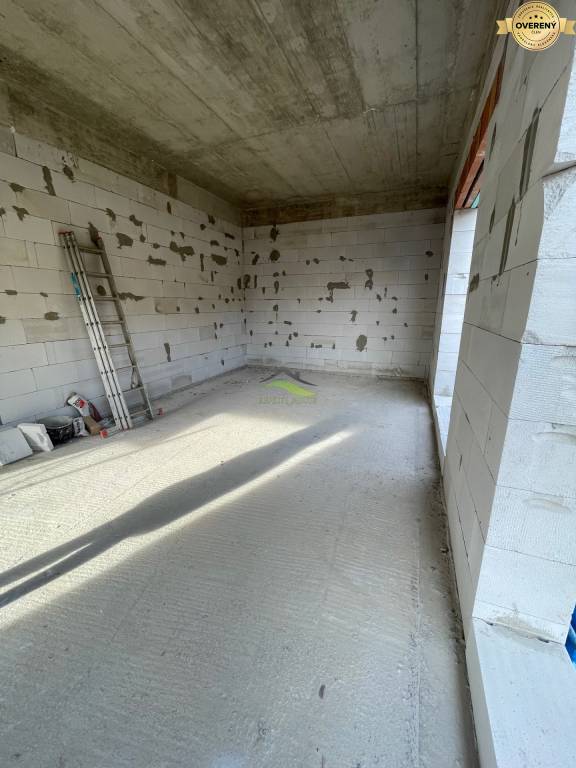 Novostavba rodinného domu pod HRÁDKOM - 600 m2 - HOLODOM