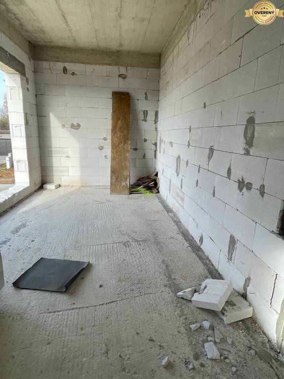 Novostavba rodinného domu pod HRÁDKOM - 600 m2 - HOLODOM