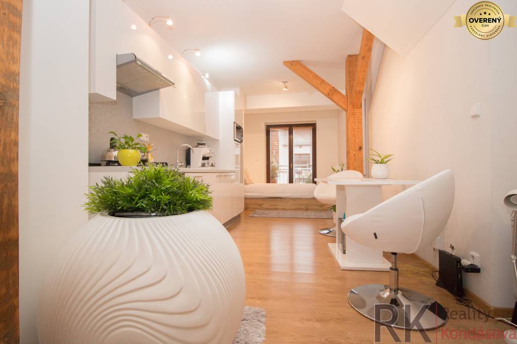 Predaj Iný Iný-Predaj-Košice - mestská časť Staré Mesto-330000.00 €