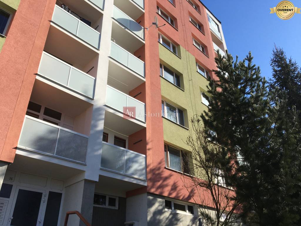 Hľadám súrne 1 izb. byt pre klienta v B. Bystrici