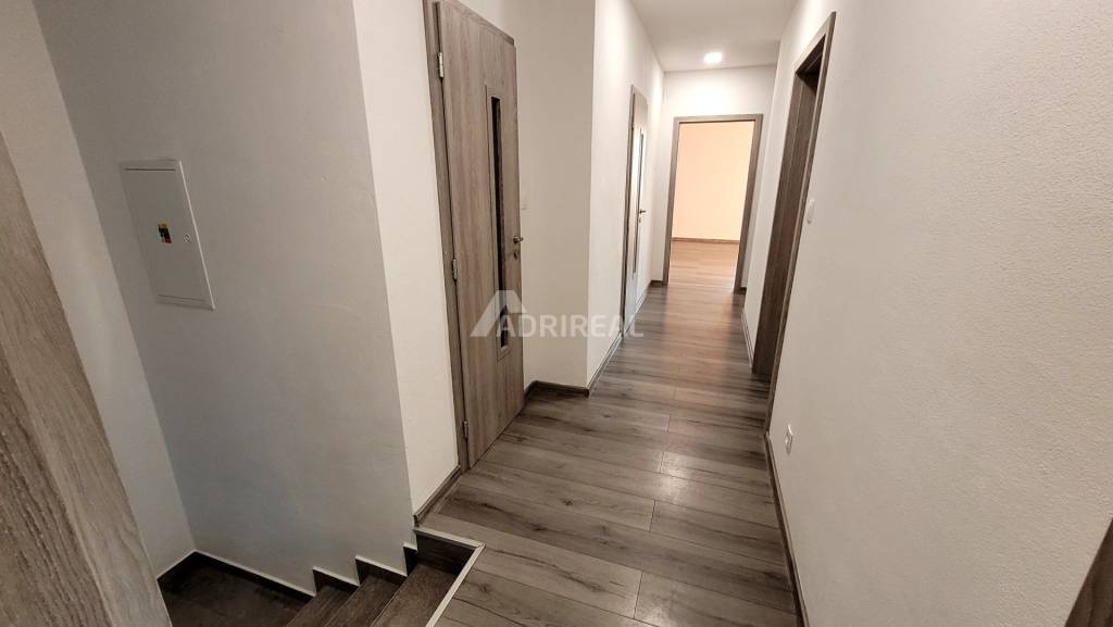 PREDAJ:3-izbový byt s balkónom;novostavba-Galanta;80m2;165.000€