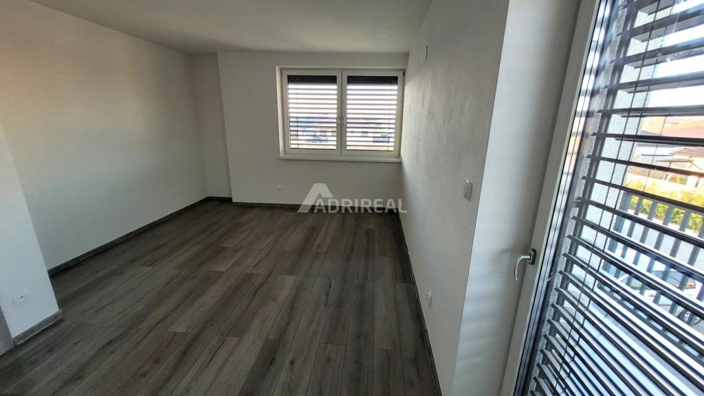 PREDAJ:3-izbový byt s balkónom;novostavba-Galanta;80m2;165.000€