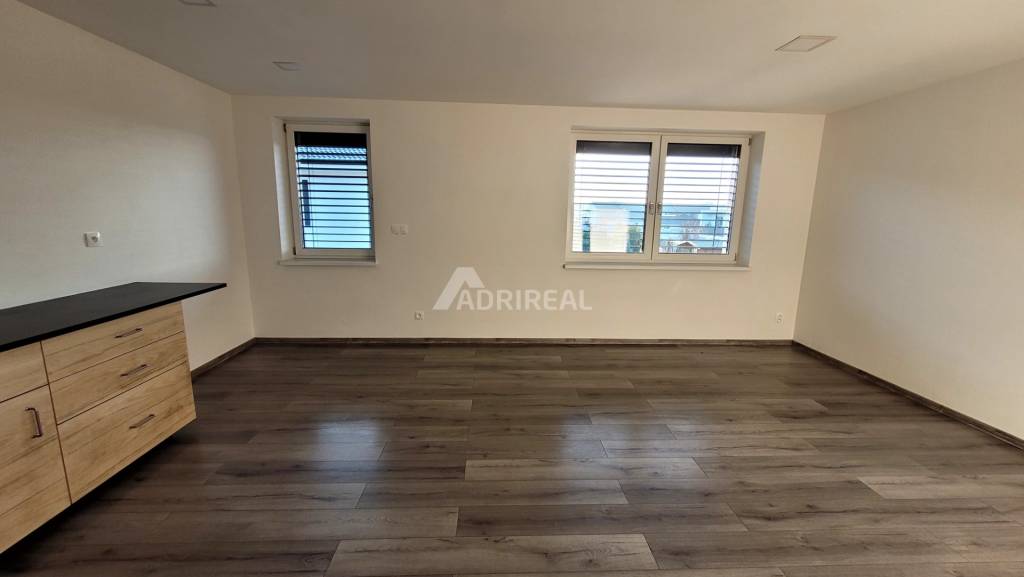 PREDAJ:3-izbový byt s balkónom;novostavba-Galanta;80m2;165.000€