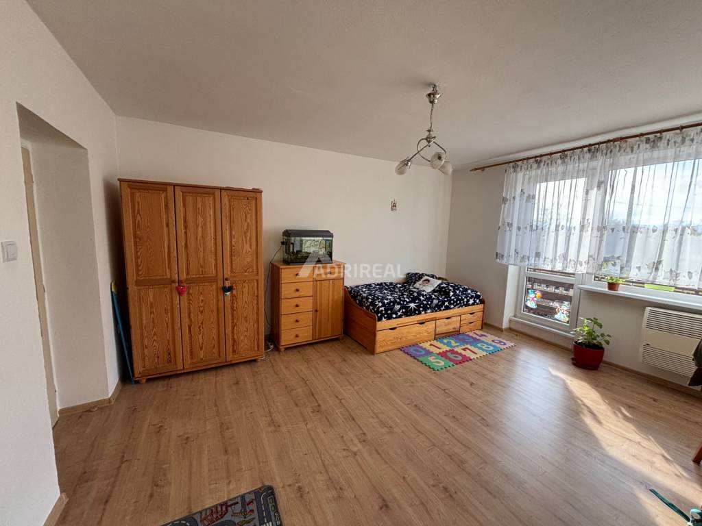 REZERVOVANÉ: 3-izb. byt garáž, loggia; 76m2;Veľká Lomnica;149.000€