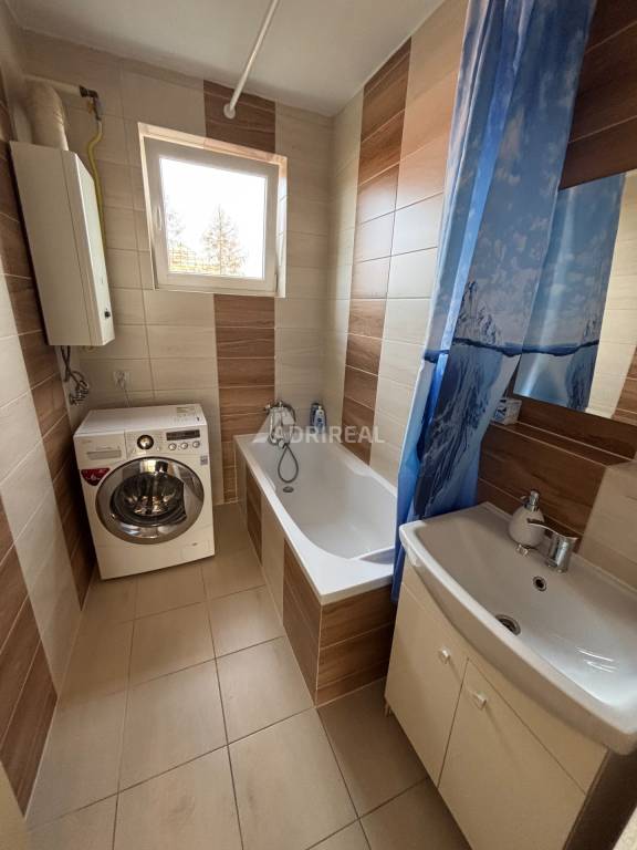 REZERVOVANÉ: 3-izb. byt garáž, loggia; 76m2;Veľká Lomnica;149.000€