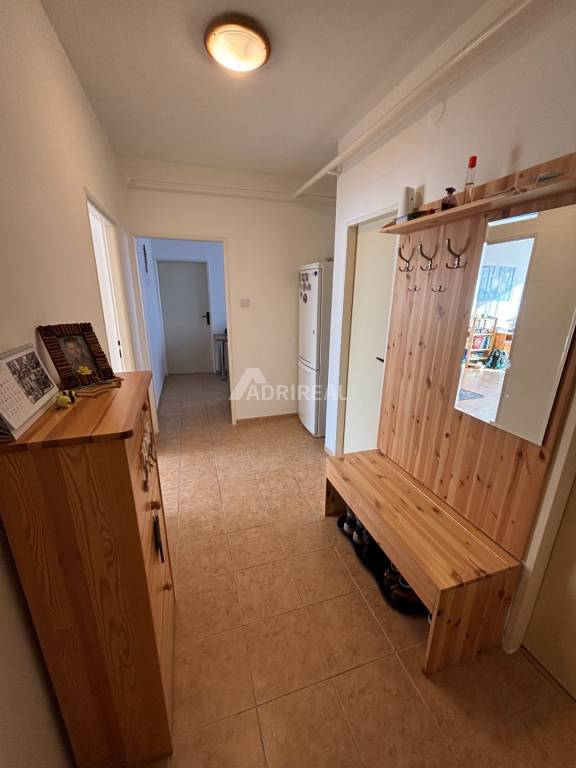 REZERVOVANÉ: 3-izb. byt garáž, loggia; 76m2;Veľká Lomnica;149.000€