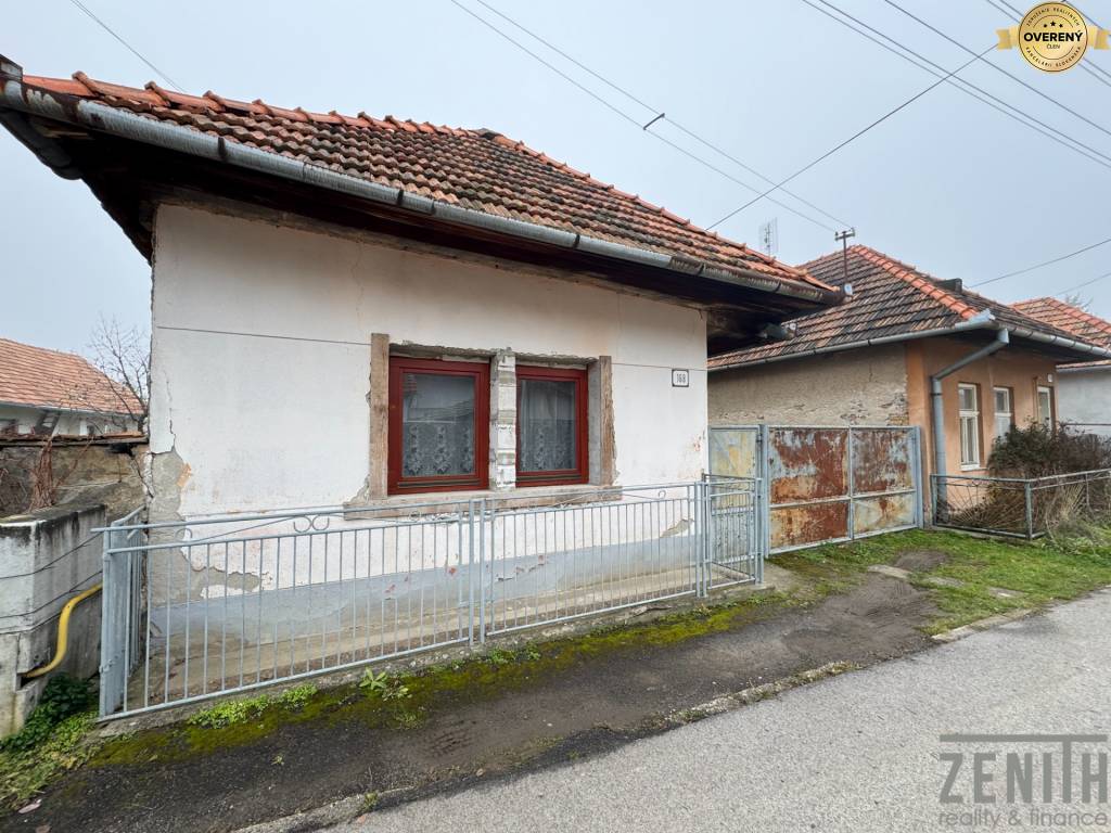 Na predaj čiastočne prerobený vidiecky dom v obci Bátovce