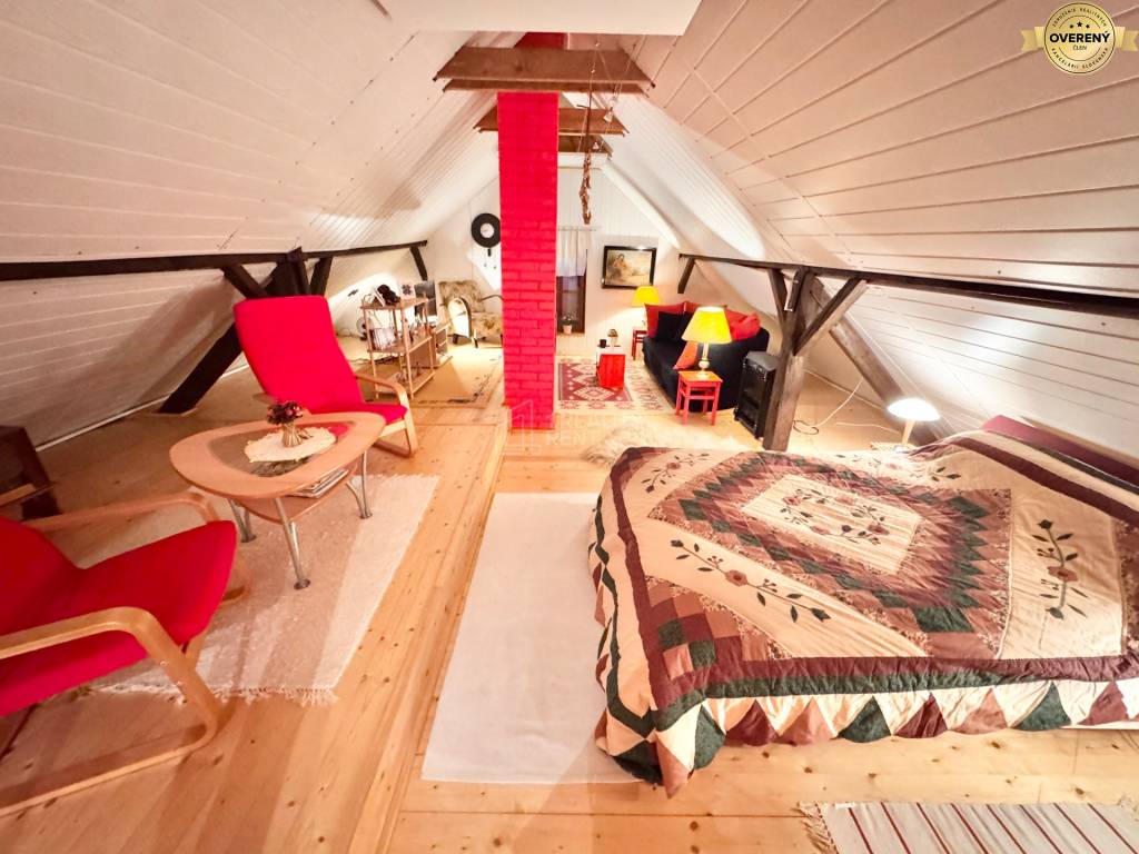 Nadčasová chalúpka obklopená prírodou a výhľadmi v Čadci Husáriku (MO)