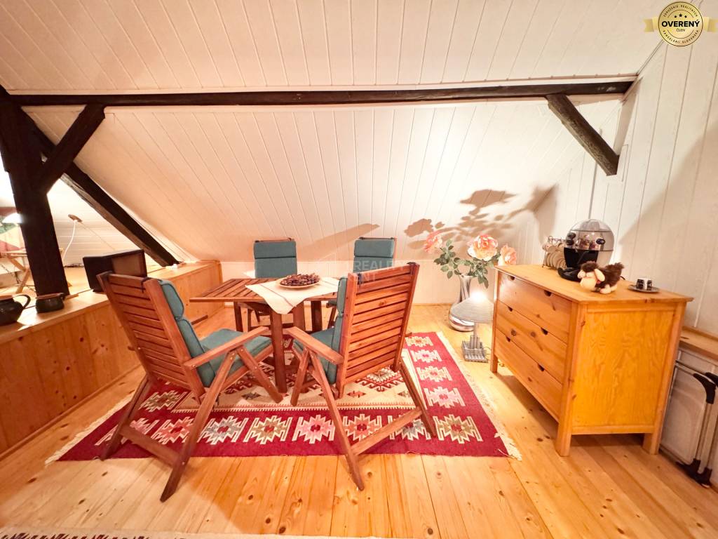 Nadčasová chalúpka obklopená prírodou a výhľadmi v Čadci Husáriku (MO)