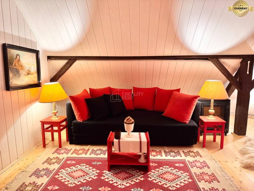 Nadčasová chalúpka obklopená prírodou a výhľadmi v Čadci Husáriku (MO)