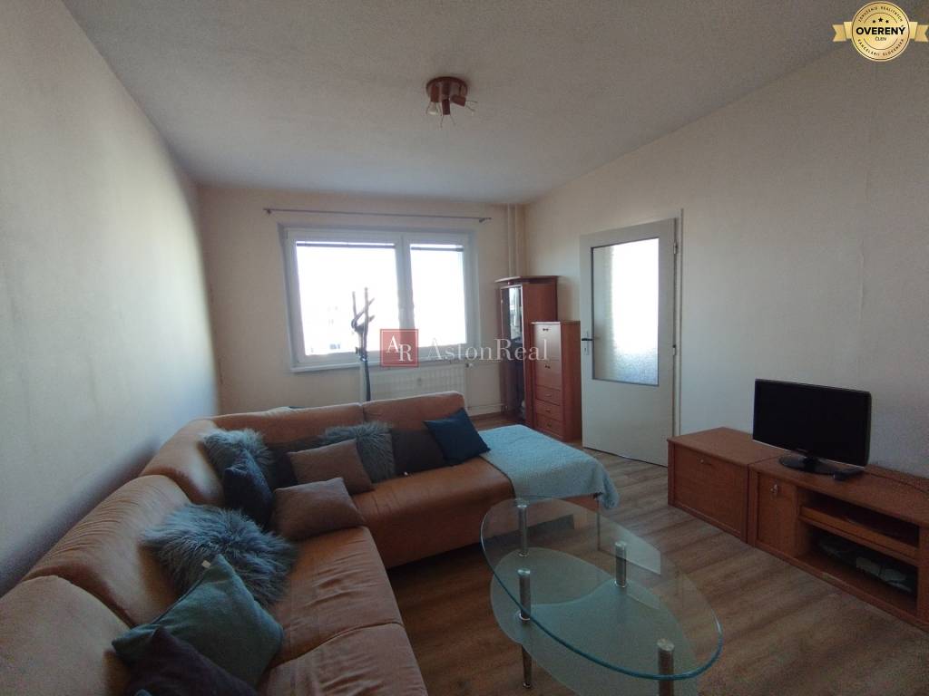 Rezervované! 3 izbový byt s balkónom 72m2 Nábrežie - Liptovský Mikuláš