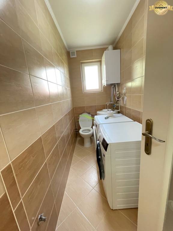 Kvalitný rodinný dom s krásnou záhradou - 1600 m2