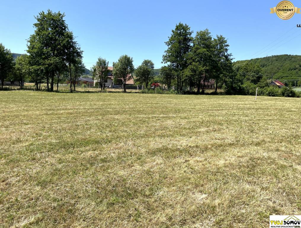 Rovinatý a slnečný stavebný pozemok v PIešti I., Detva