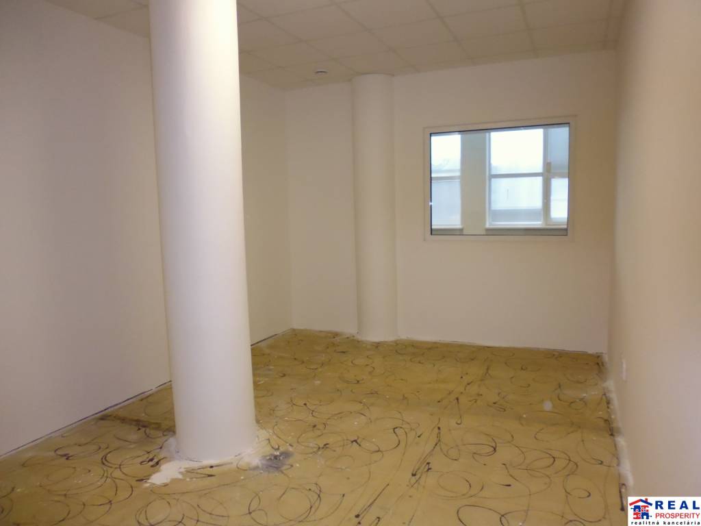 MASARYKOVA: VOĽNÉ nebytové priestory, 207 m2, 3.p., VÝŤAH- PARKOVANIE