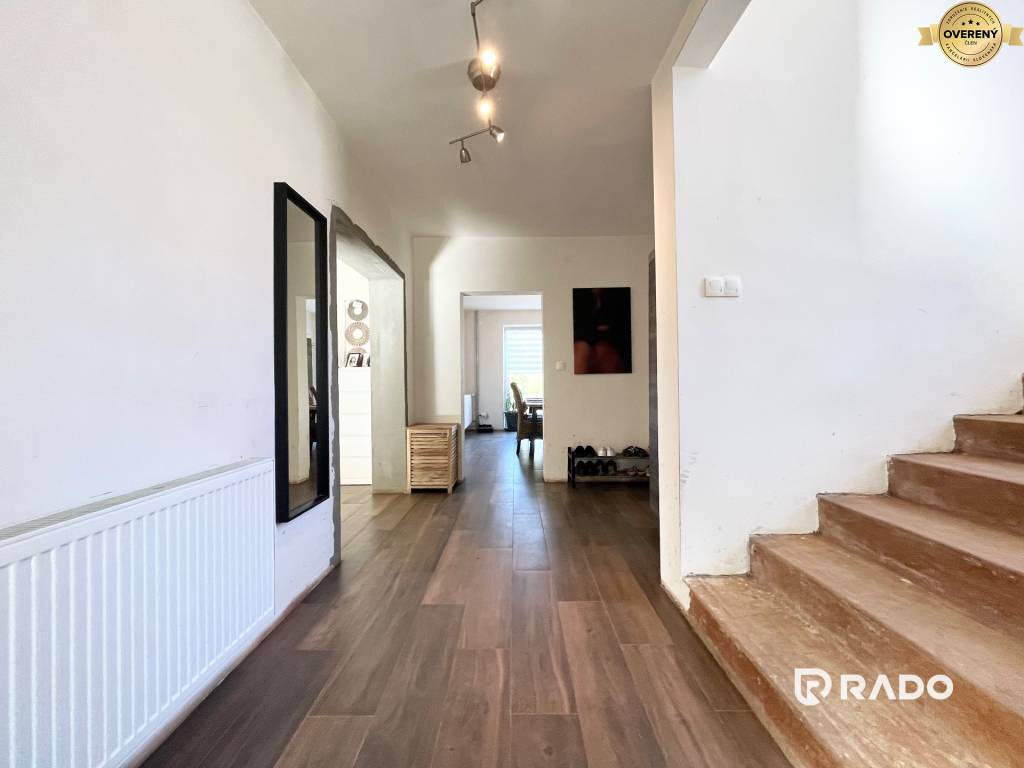 RADO |  Rodinný dom s bazénom, pozemok 1398 m2, Krivosúd-Bodovka