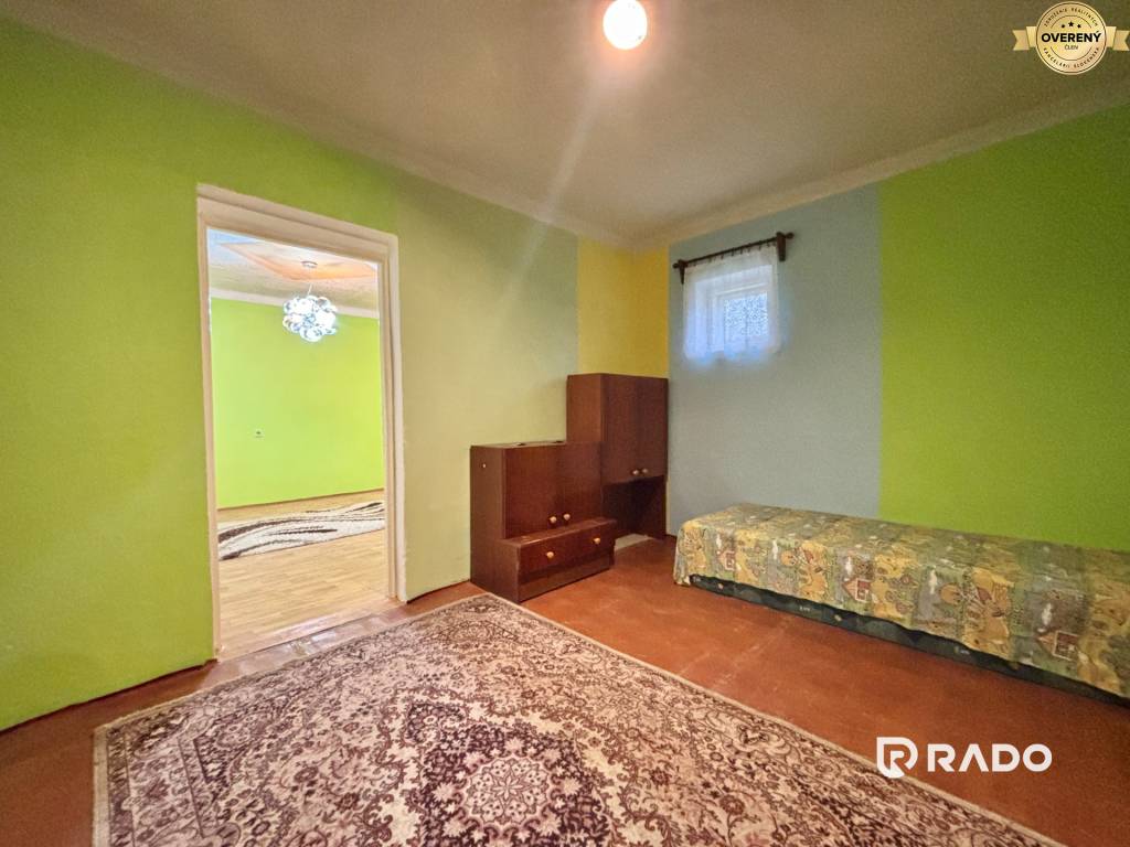 RADO I Na predaj rodinný dom, Nemšová