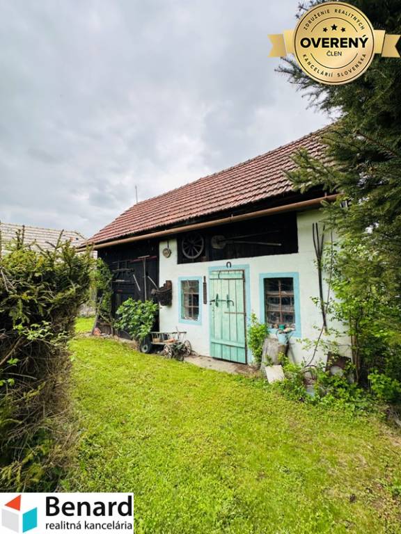 RODINNÝ DOM - CHALUPA NA POZEMKU 803 m2,  ČIRČ, OKR. S. ĽUBOVŇA