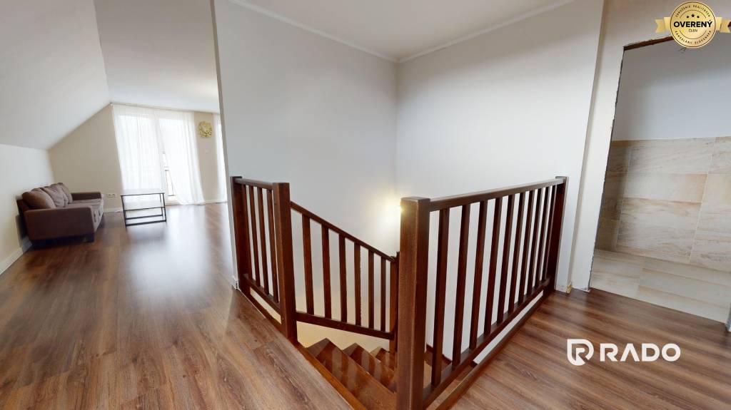 RADO | Rodinný dom s hospodárskou budovou 2110m2 | Tuchyňa 