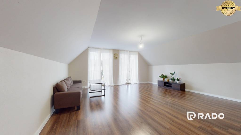 RADO | Rodinný dom s hospodárskou budovou 2110m2 | Tuchyňa 