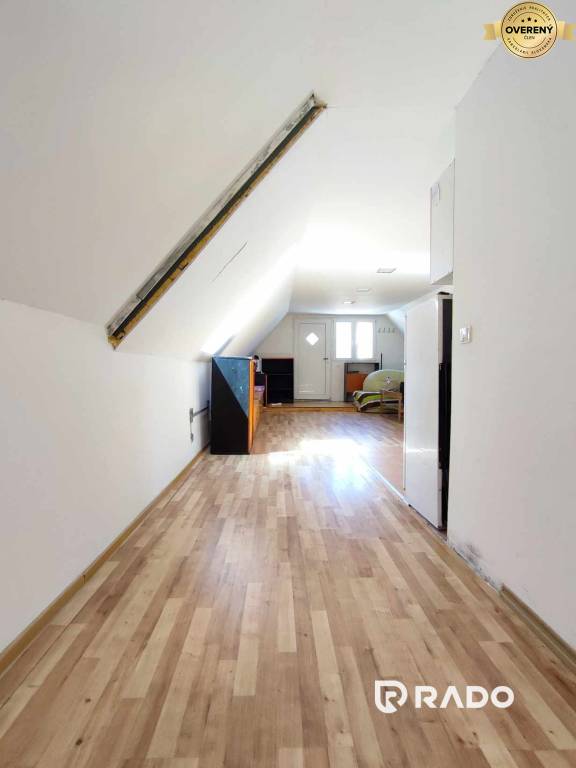 RADO | Rodinný dvojdom s pozemkom 2100m2 | Hradište 