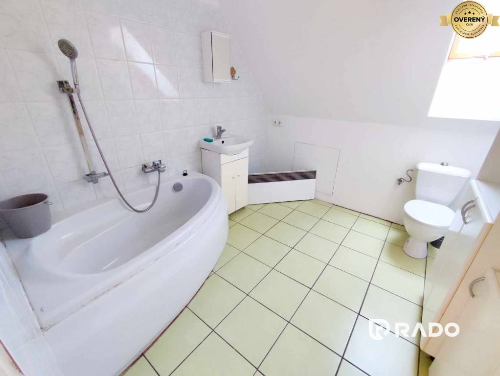 RADO | Rodinný dvojdom s pozemkom 2100m2 | Hradište 