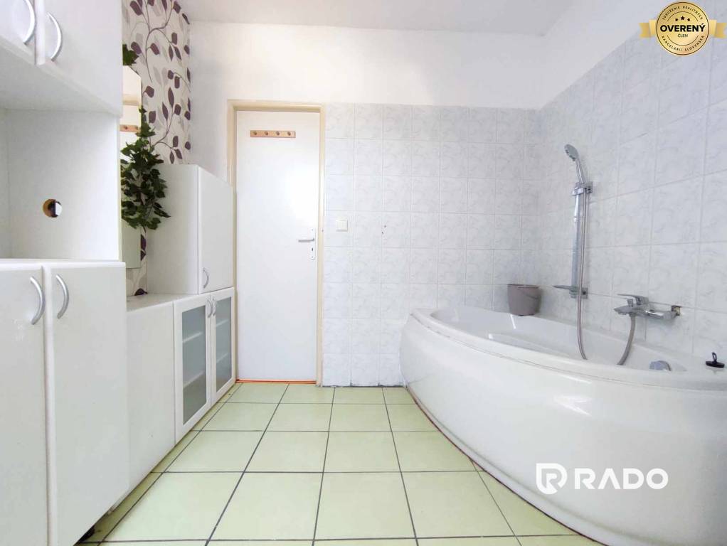 RADO | Rodinný dvojdom s pozemkom 2100m2 | Hradište 