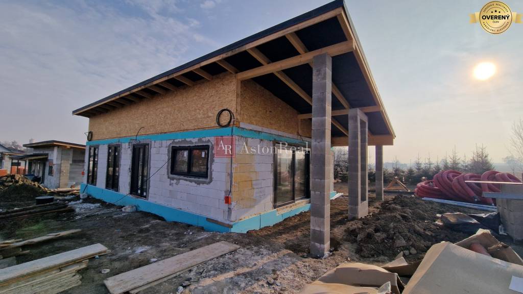 Novostavba RD-Bungalov - Poprad - Veľký Slavkov 513 m2