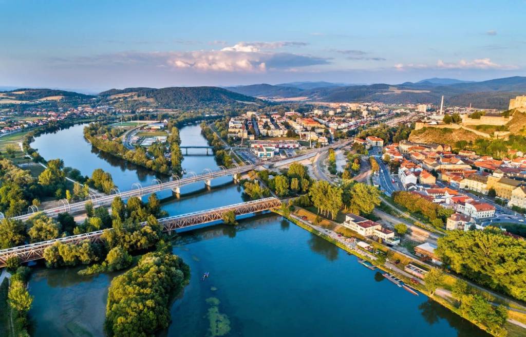 Kúpa Pozemok pre RD Pozemok pre RD-Kúpa-Trenčín-350000.00 €