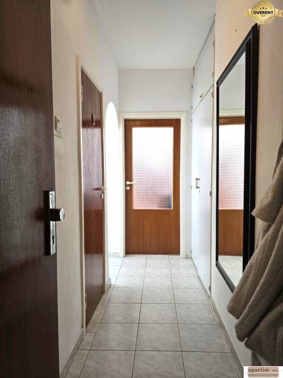 REZERVOVANÉ ! Apartim sro predá 1 izbový byt na Hronskej ulici