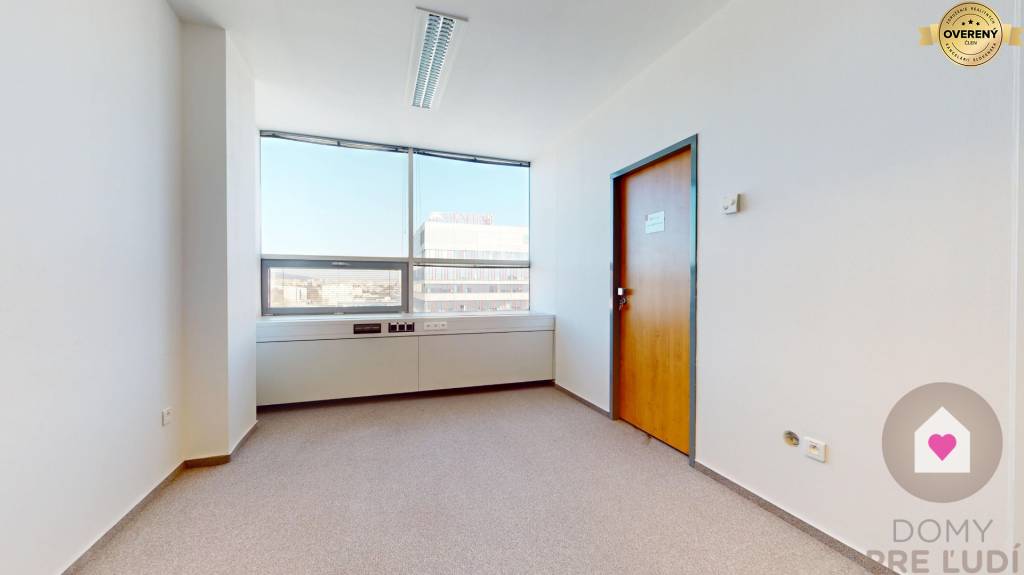 Krásne moderné kancelárie WESTEND TOWER, Dúbravská cesta BA IV.
