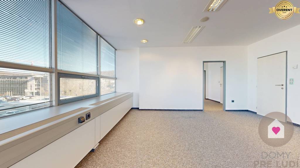 Krásna moderná 3 kancelária -93,25m2 WESTEND TOWER, Dúbravská cesta BA