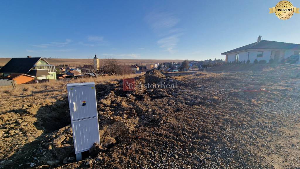 Stavebný pozemok 675m² len 12km od Popradu - Žakovce 