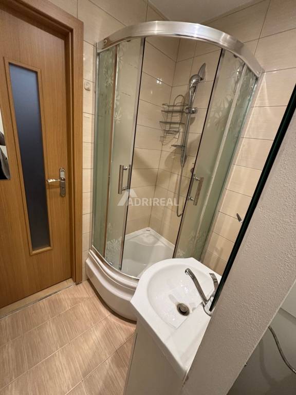 PREDAJ: Garzónka + balkón; 28 m2; Tatranská Štrba; 135 000 €