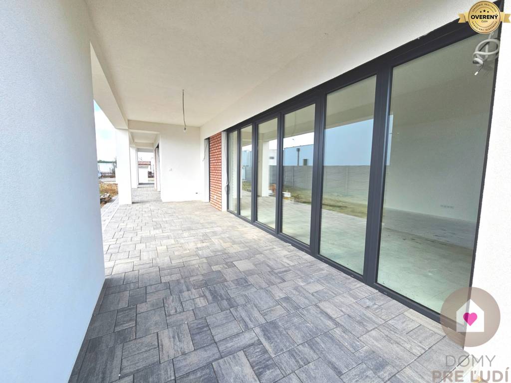 5 izbový rodinný dom s 2 KÚPEĽŇAMI, ÚP 143 m2, POZEMOK 636 m2