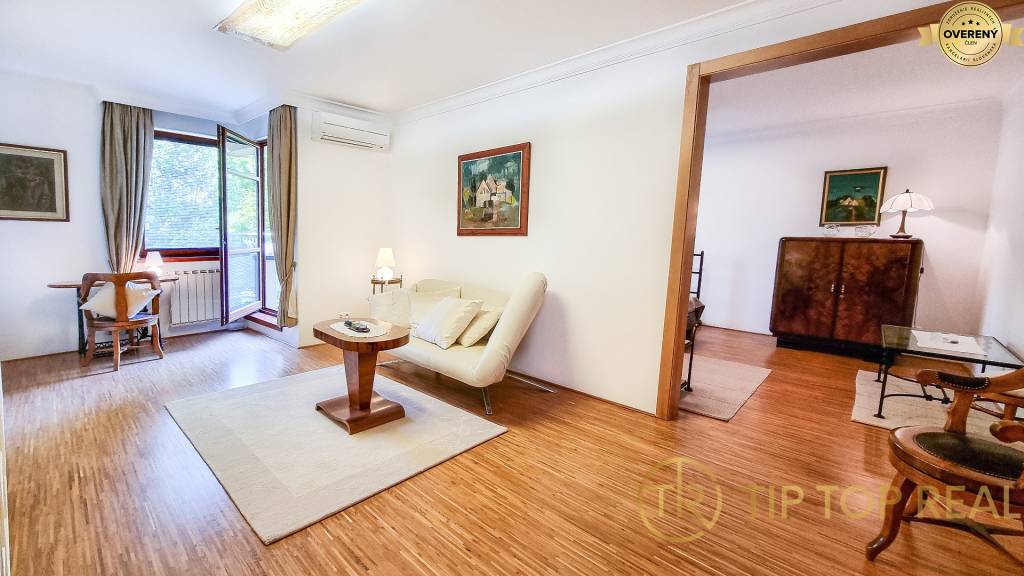 NADŠTANDARDNÝ a VEĽMI PRIESTRANNÝ 4 izb byt (145 m2) v CENTRE ŠAMORÍNA