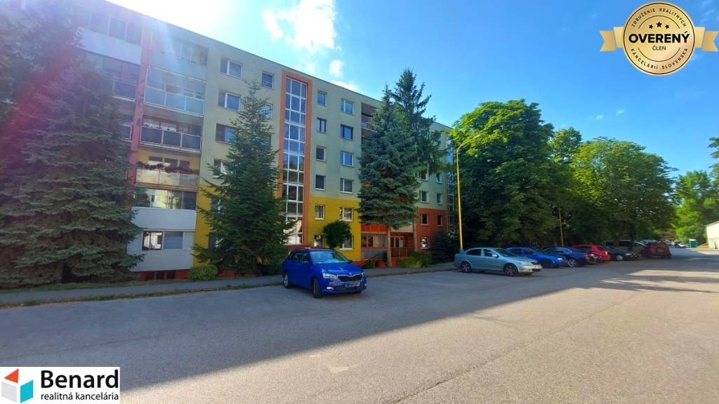VEĽKÝ 95 m2, 4 IZBOVÝ BYT, NA PREDAJ, UL. A. MATUŠKU, PREŠOV. 