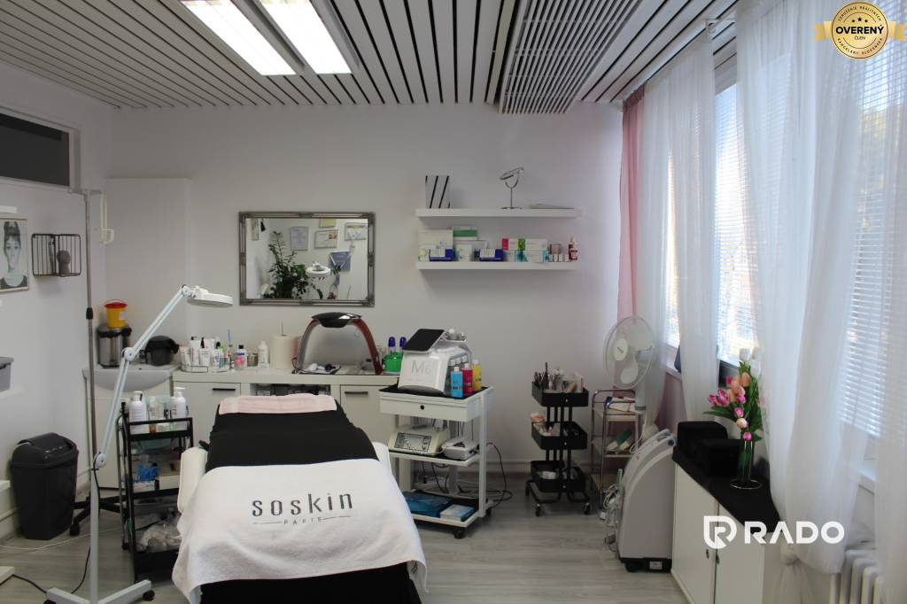 RADO | Na prenájom obchodný priestor o rozlohe 77 m2, v administratívn