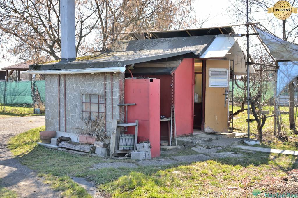 Únik z mesta: Vaša vlastná záhrada pri Laborci! 