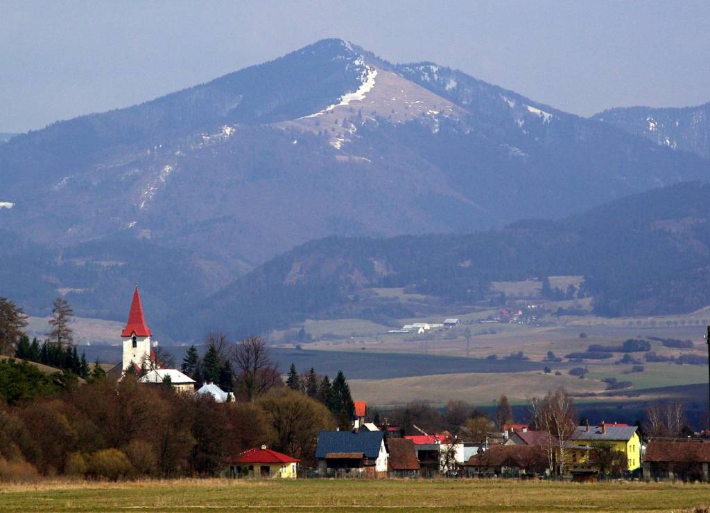 Kúpa Rodinný dom Rodinný dom-Kúpa-Valča-300000.00 €