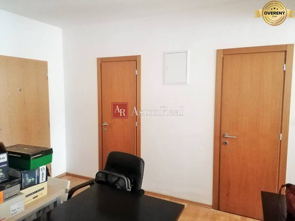 IBA U NÁS! Vkusný 2-izbový ateliér, 58m, Pod Sokolice,Trenčín