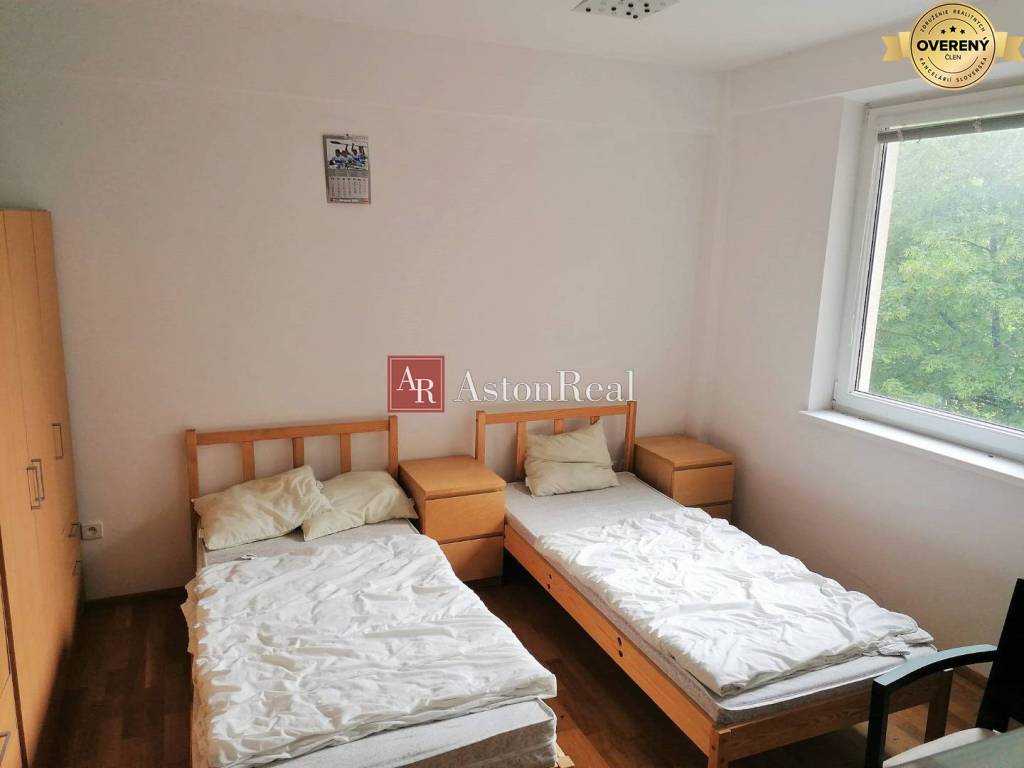IBA U NÁS! Vkusný 2-izbový ateliér, 58m, Pod Sokolice,Trenčín