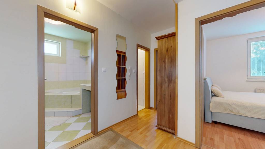 2- izbový byt, Podunajské Biskupice, tehla, bezbariérový vstup