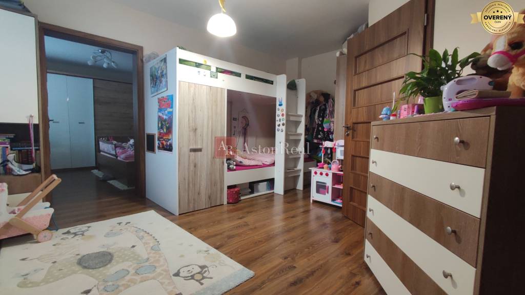 5 izbový rodinný dom, Hiadeľ, po rekonštrukcii 