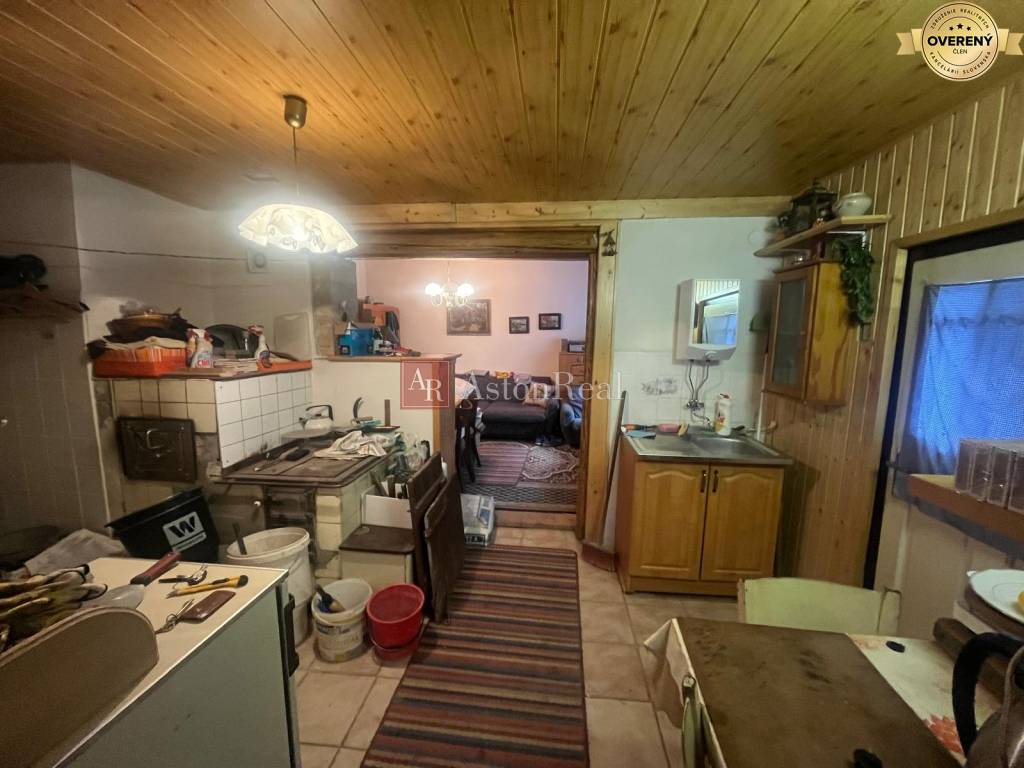 Na predaj: Chalupa v Španej Doline, pozemok 244 m2