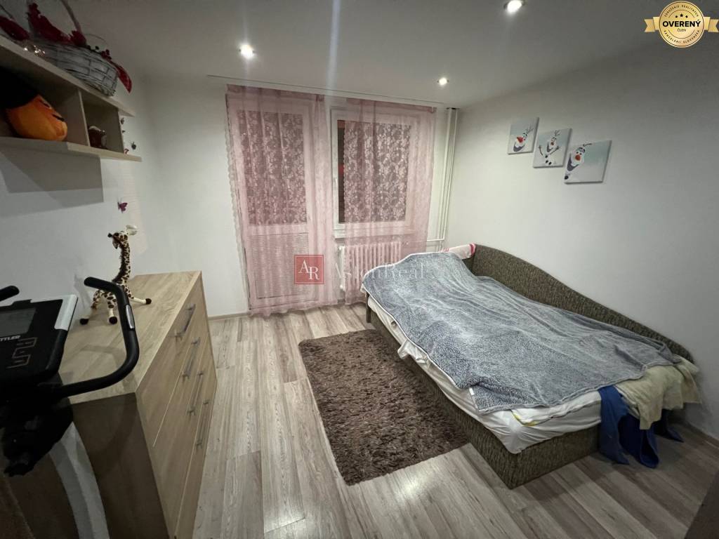 REZERVOVANÉ- 3i byt (82m2)+2 lodžie LACHOVA ul. /komplet.rekonštrukci