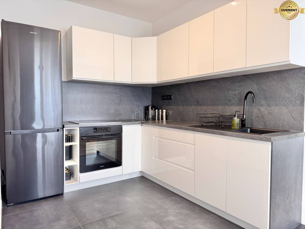 Na predaj moderný 3izbový byt 63 m2 v Kunerade s balkónom a parkovaním