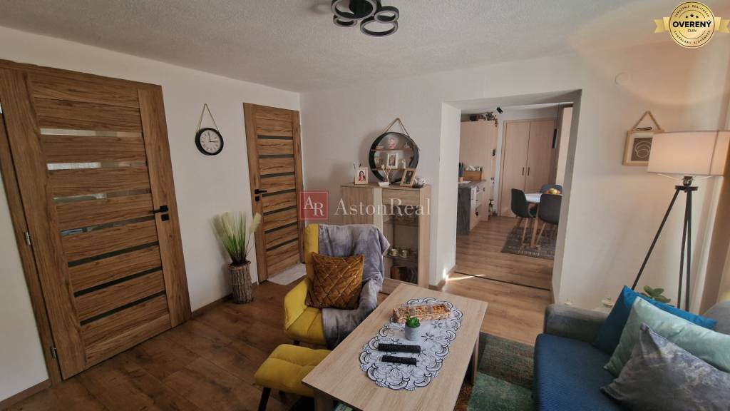 Rodinný dom Komplet moderne a pekne zrekonštruovaný Kežmarok-Žakovce