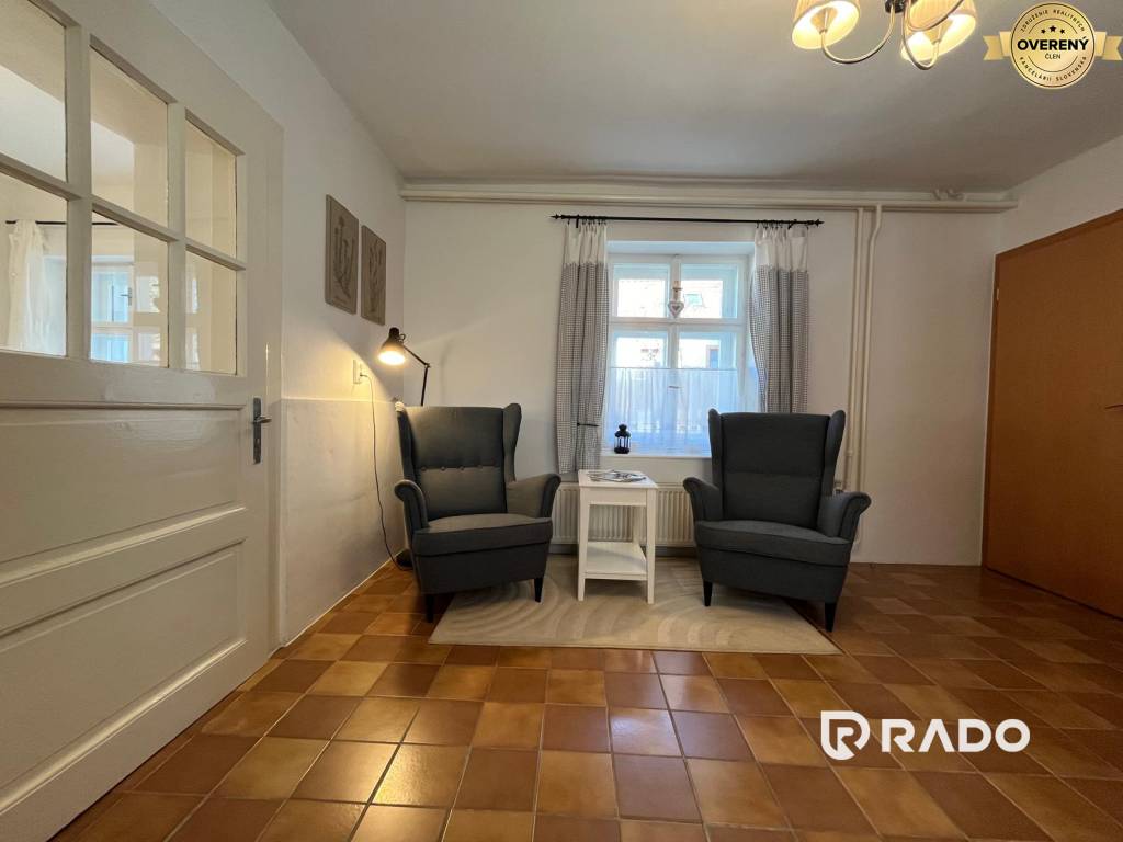 RADO | Rodinný dom v obci Uhrovec | 542m2